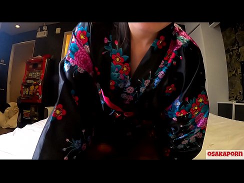 ❤️ コスプレ少女は馬乗り潮吹きとフェラでオーガズムに達するセックスが大好きです。和服姿の毛深いマンコと美乳のアジア人少女が、ファックトイでオナニーする素人動画。さくら 3 OSAKAPORN. ポルノ ❌️❤